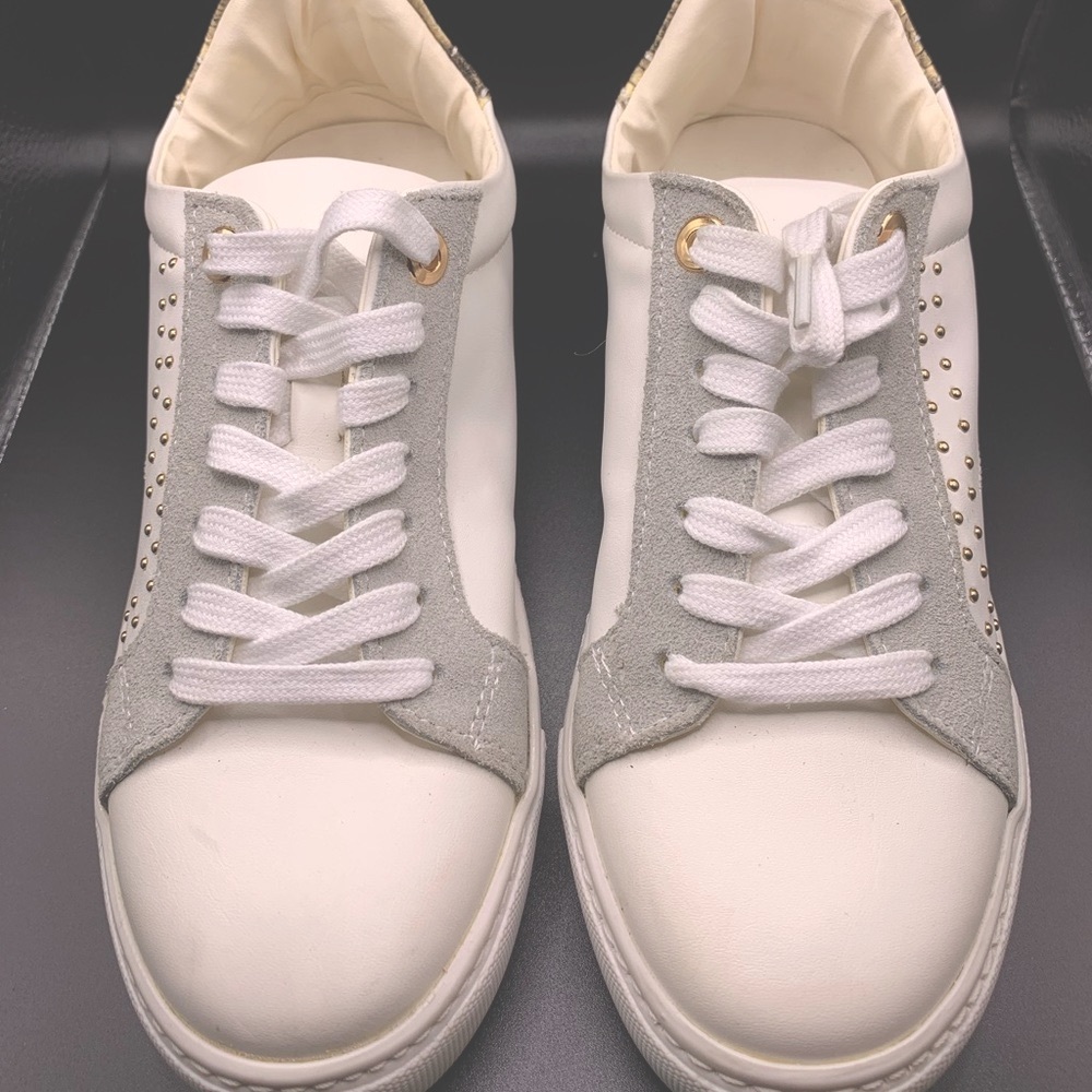 Steve Madden Women Sneakers (Size 7)